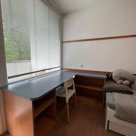 Einzelzimmer In Studentenheim Appartement *